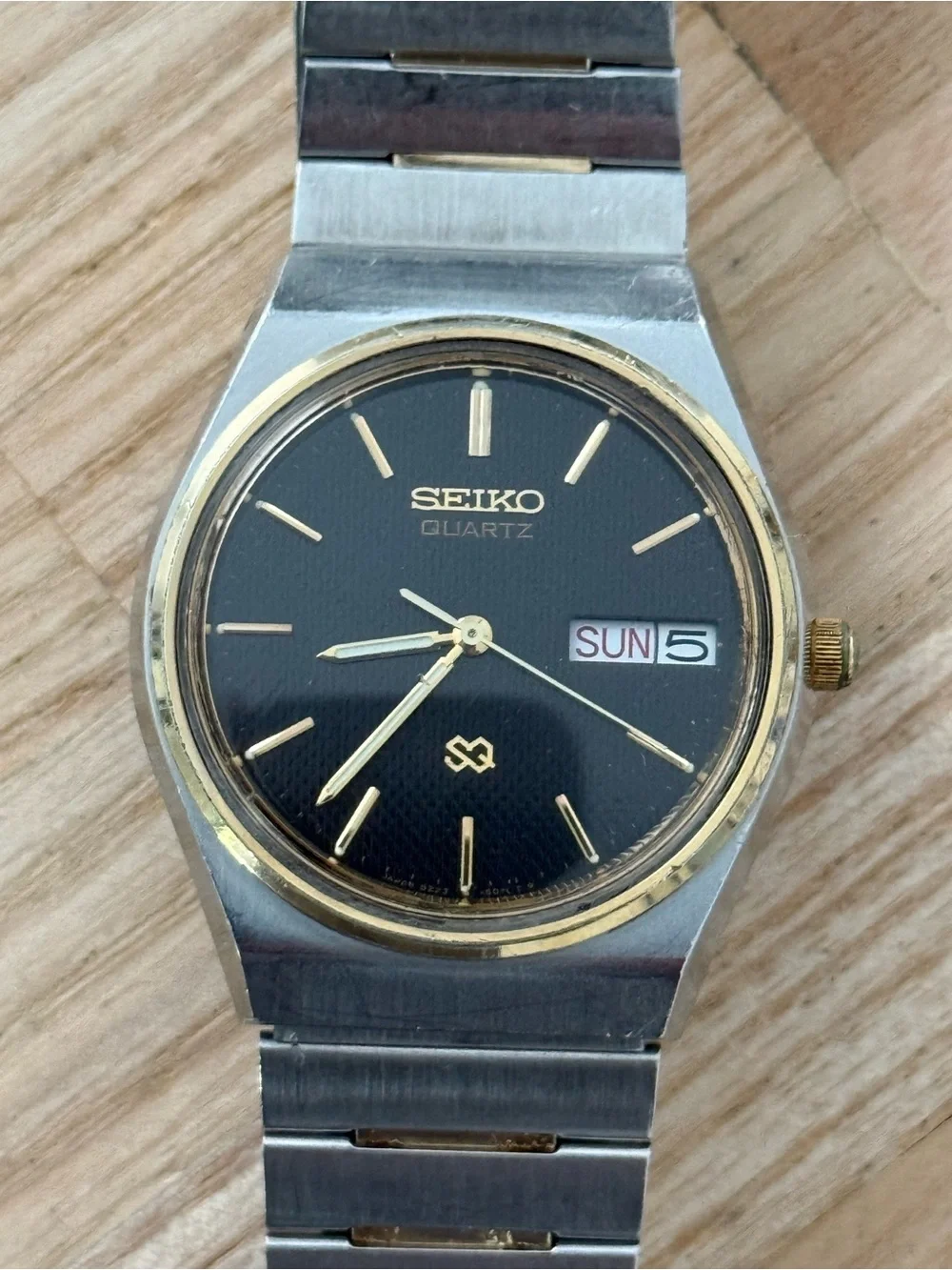 Seiko SQ Vintage Watch Gold Plated Bezel and Bracelet Black Dial Date Window